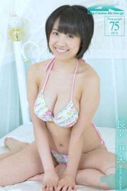 握住校花两团雪乳高H